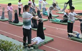 九游游戏中心-规则怪谈我的家人不正常免费