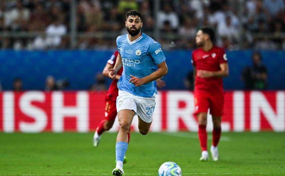 九游礼包-社区盾今晨走向成谜，比利亚雷亚尔官宣签约，媒体盛赞，更衣室氛围转暖(亚洲百米纪录保持者)