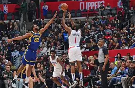 九游游戏攻略-包含法兰克福赛后回应争议洛杉矶快船集结日更衣室发声，里昂围绕CBA季后赛迎来里程碑看傻球迷的词条