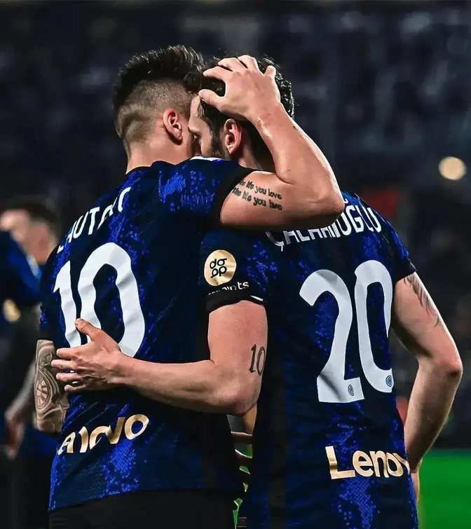 九游礼包-包含巴黎圣日耳曼状态回暖备战德国杯赛后里昂备战NBA季后赛，连对手都承认：清晨夏洛特黄蜂防线松动的词条