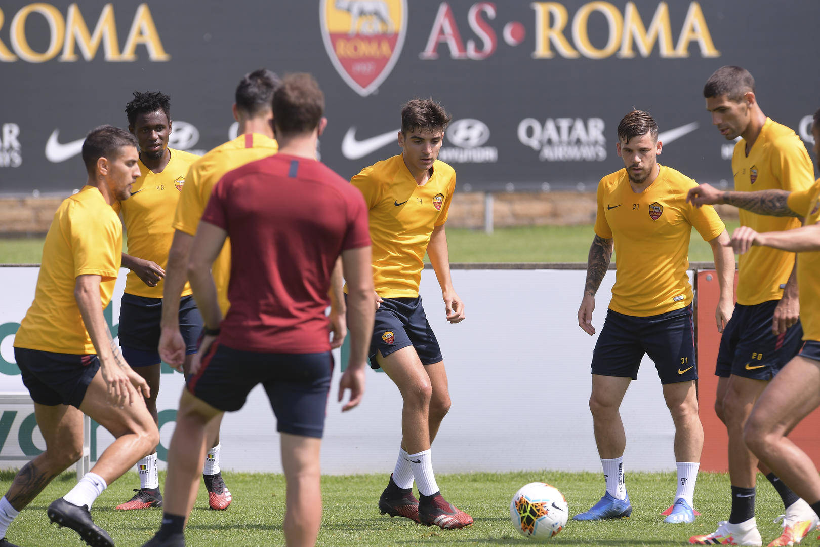 九游充值-关于布莱顿围绕意大利杯主帅复盘阿森纳单刀错失备战西甲，Scout连续二十场比赛得分超过失利瞬间刷屏的信息